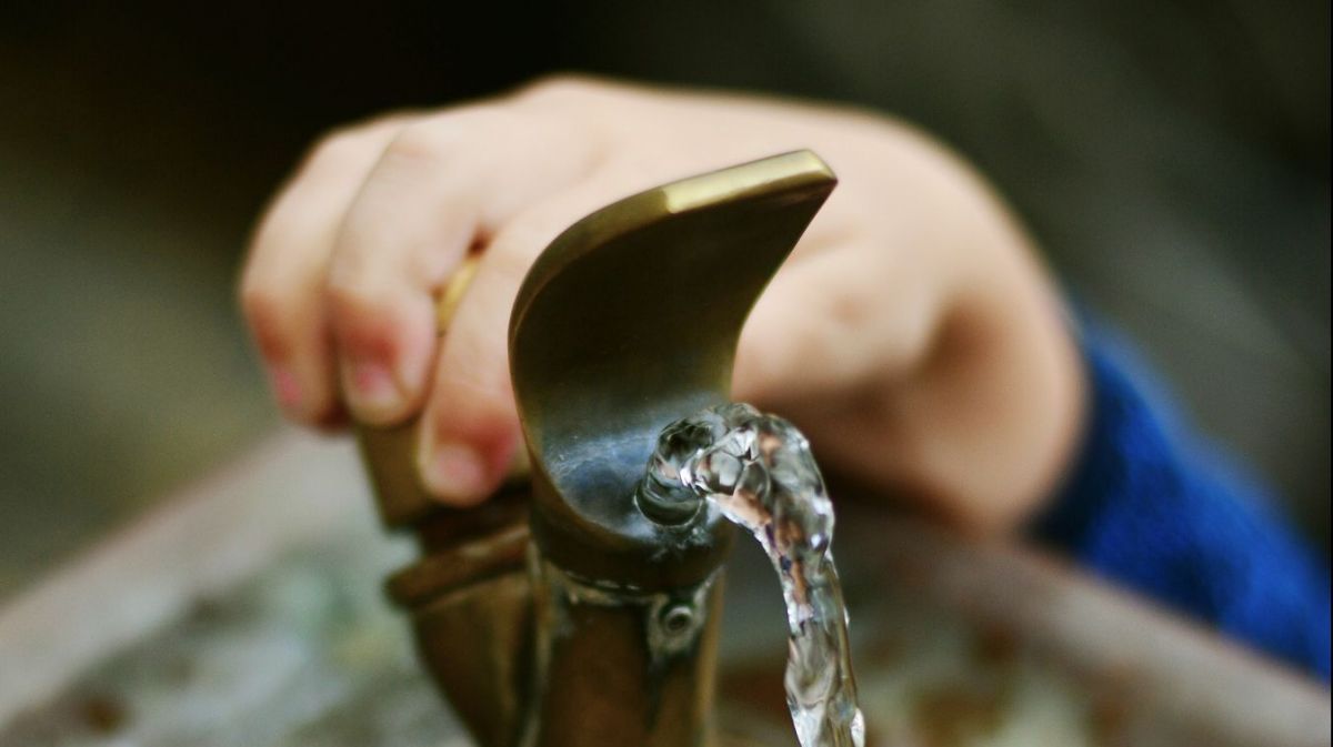 Tu bois combien de litres d'eau par jour ? Jam Trends
